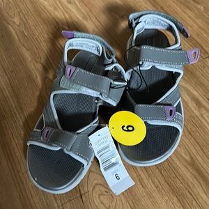 Kids sandals brand new!